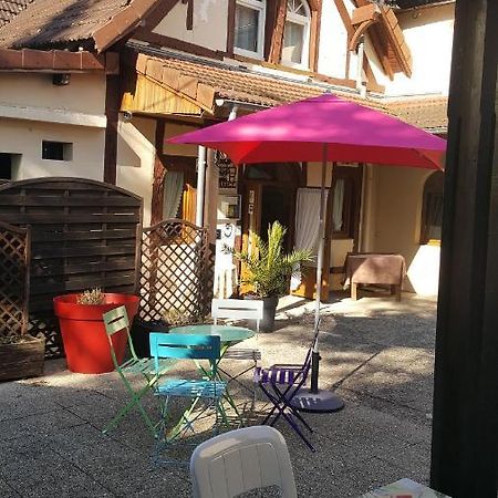 Готель Logis Doubs Rivage Charette-Varennes Екстер'єр фото
